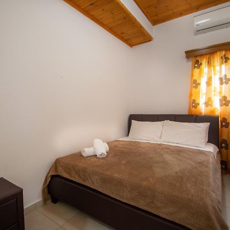 Family Private Homes & Sea View Литакия Экстерьер фото