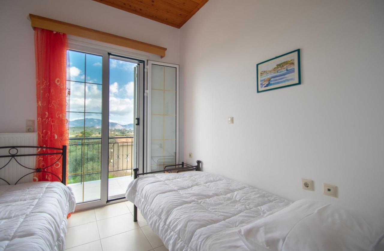 Family Private Homes & Sea View Литакия Экстерьер фото