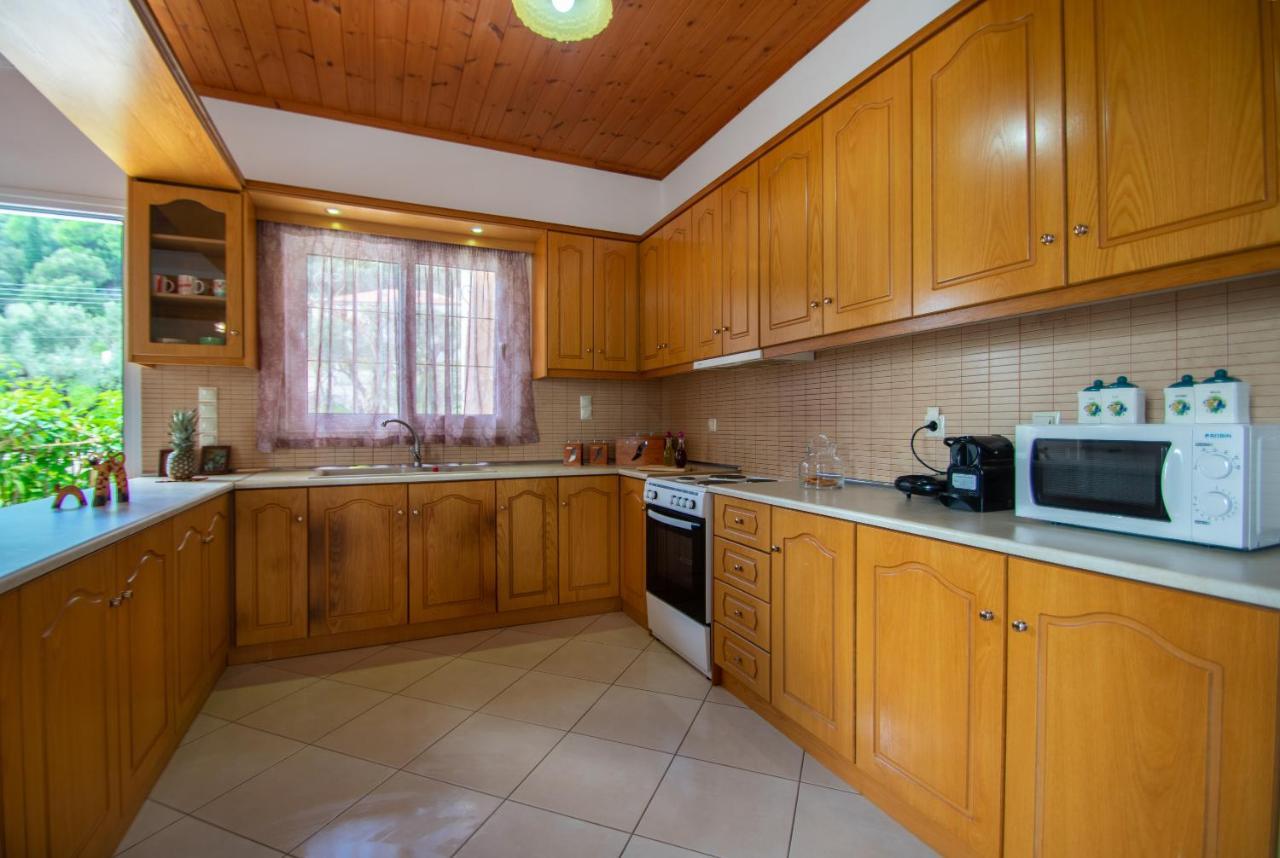 Family Private Homes & Sea View Литакия Экстерьер фото
