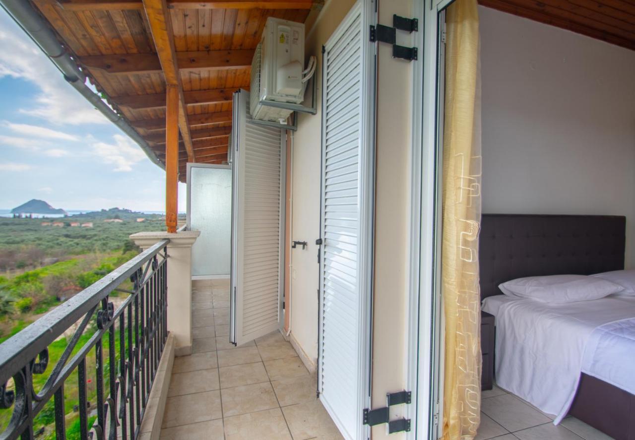 Family Private Homes & Sea View Литакия Экстерьер фото