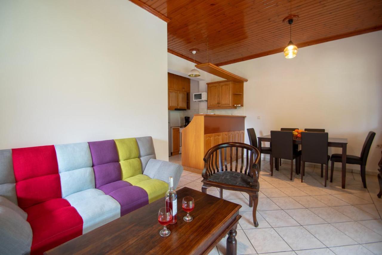 Family Private Homes & Sea View Литакия Экстерьер фото