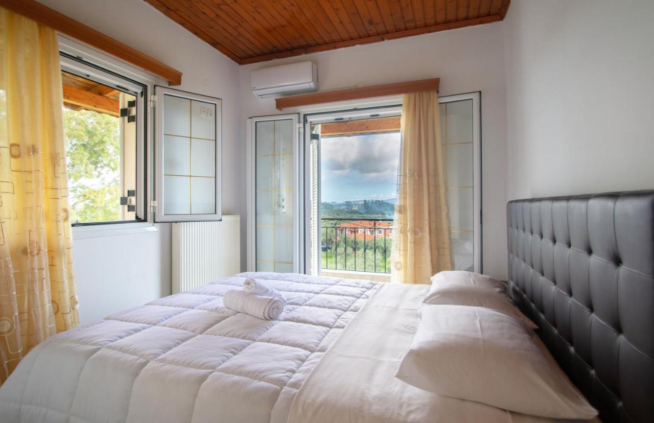 Family Private Homes & Sea View Литакия Экстерьер фото