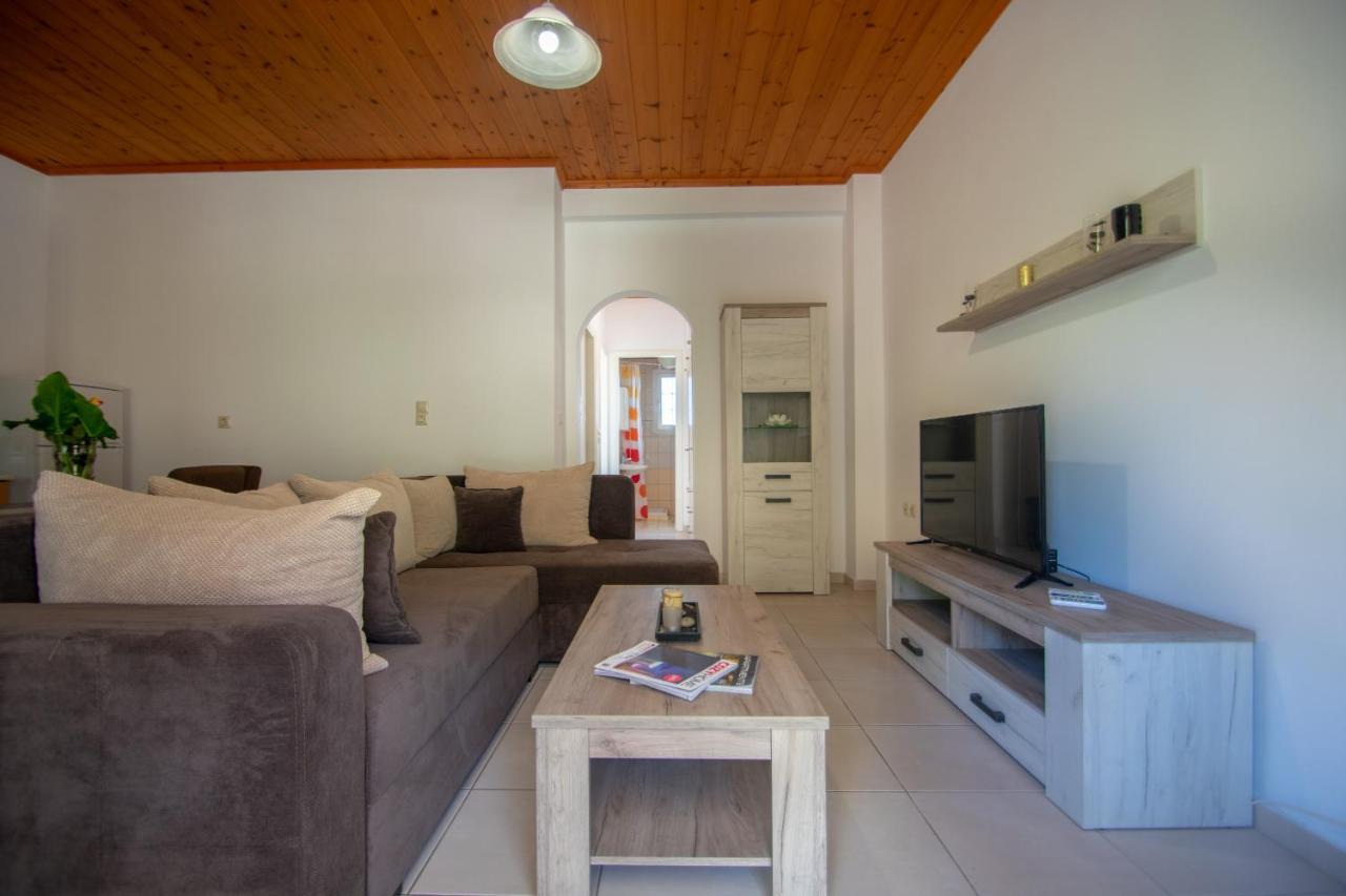 Family Private Homes & Sea View Литакия Экстерьер фото