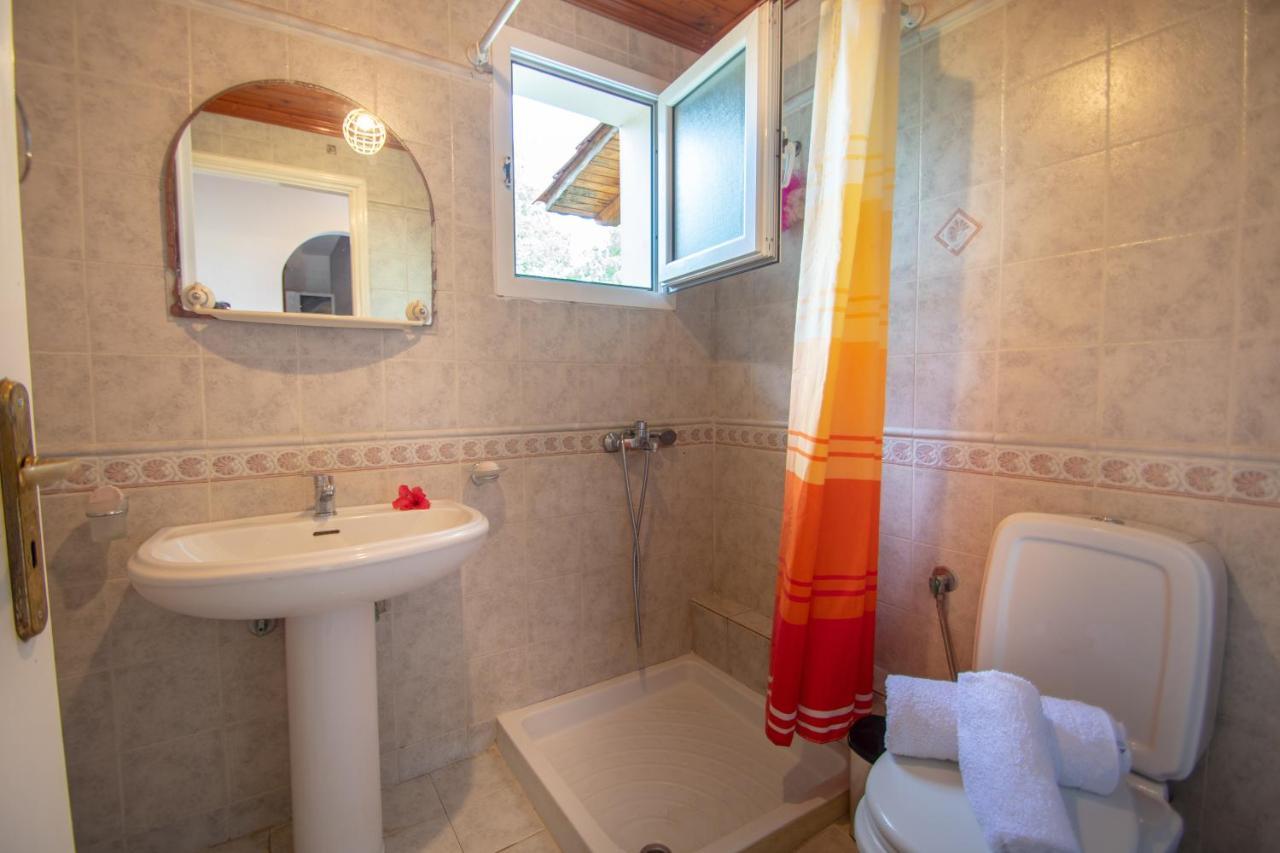 Family Private Homes & Sea View Литакия Экстерьер фото