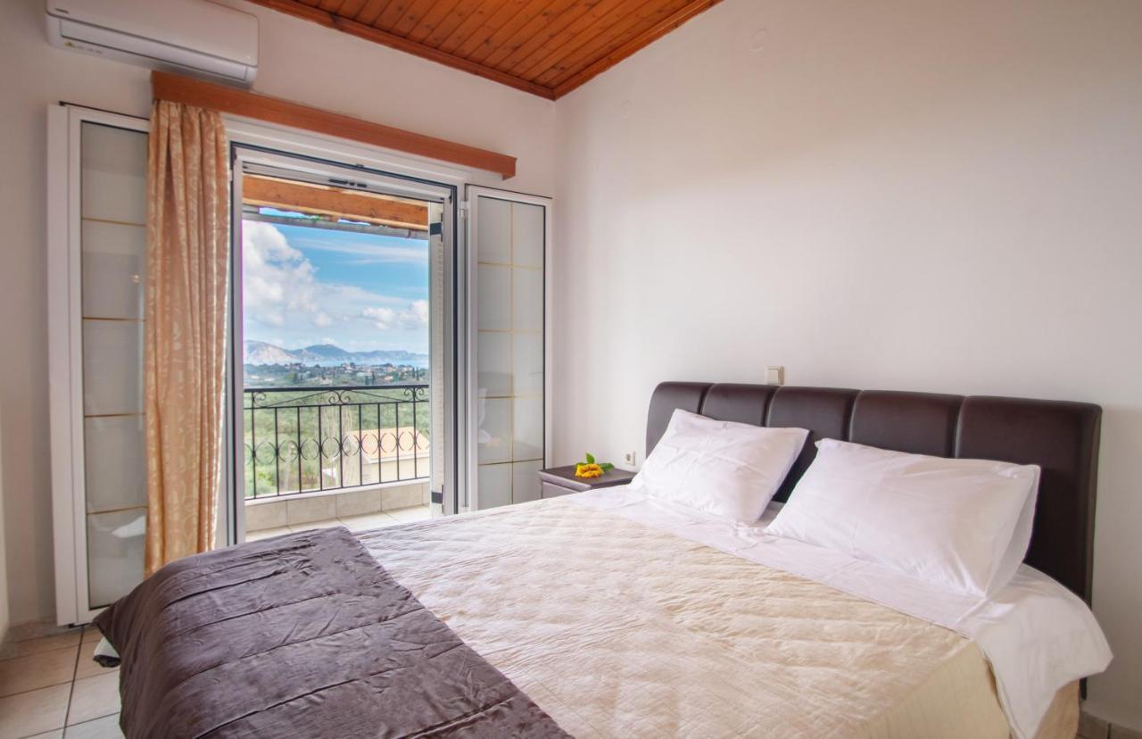 Family Private Homes & Sea View Литакия Экстерьер фото