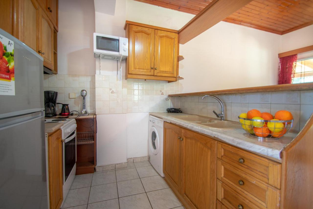 Family Private Homes & Sea View Литакия Экстерьер фото
