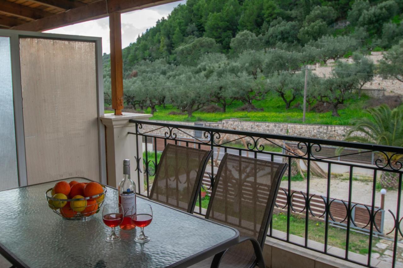 Family Private Homes & Sea View Литакия Экстерьер фото