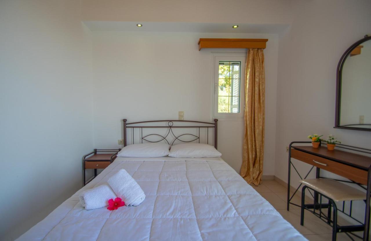 Family Private Homes & Sea View Литакия Экстерьер фото