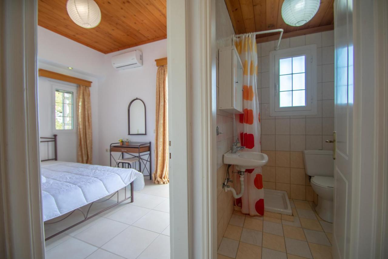 Family Private Homes & Sea View Литакия Экстерьер фото