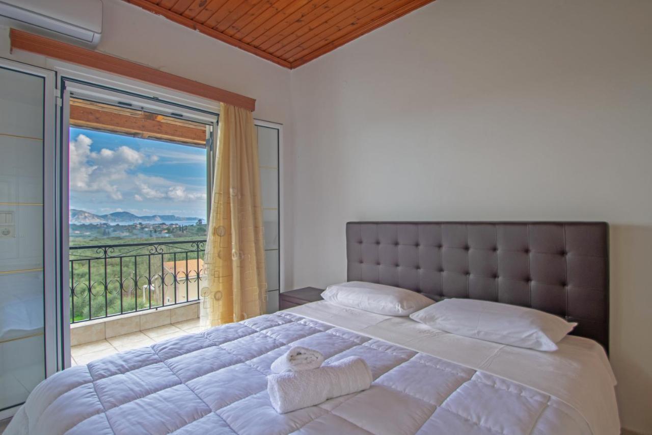Family Private Homes & Sea View Литакия Экстерьер фото