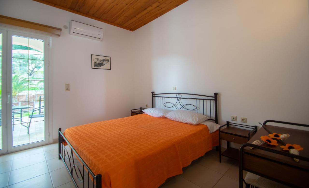 Family Private Homes & Sea View Литакия Экстерьер фото