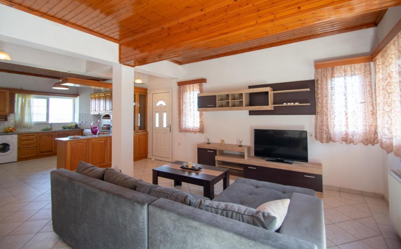 Family Private Homes & Sea View Литакия Экстерьер фото