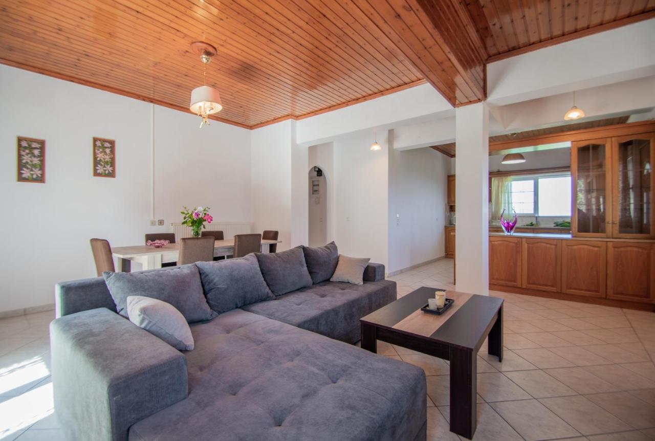 Family Private Homes & Sea View Литакия Экстерьер фото